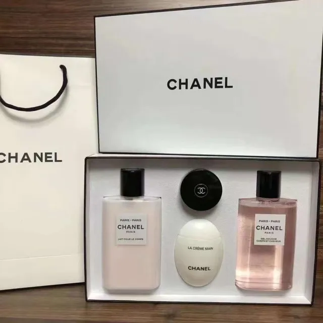 CHANEL 香奈儿4件套